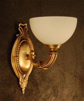 Lampara de latón y  vidrio - ANTIQUE BRASS CON CRISTAL BLANCO OPAL